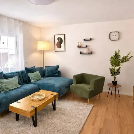 Mit Balkon In Ruhiger Lage Von Kreuztal-zentrum Appartamento Kreuztal